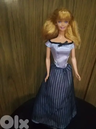 SWEET TREATS Barbie Mattel 1998 great dressed doll+shoes