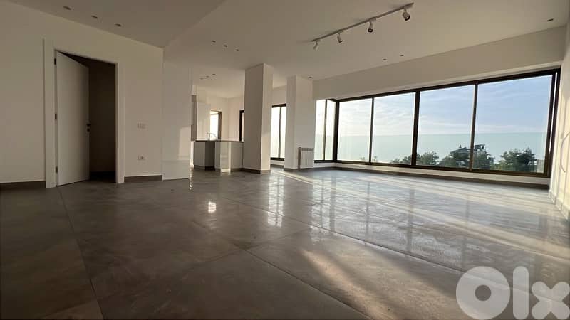 Spacious apartment with garden and terrace for rent in Adma 0