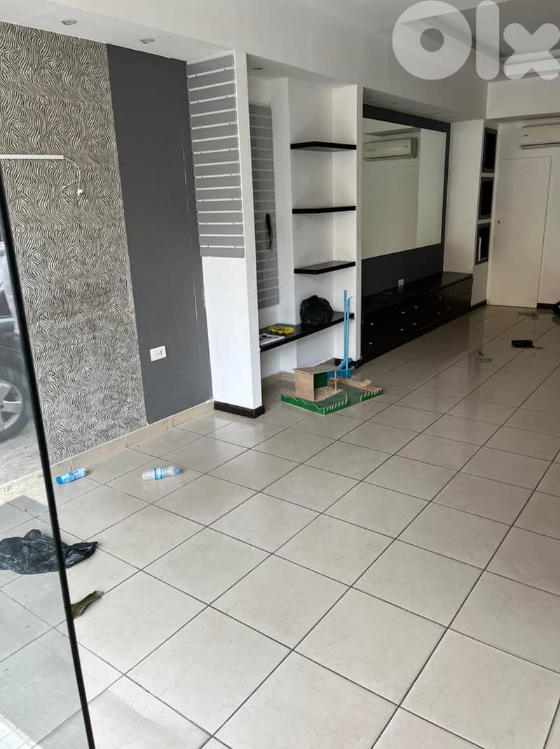 DEKWANEH HIGHWAY SHOP FOR SALE 150SQ 3 FLOORS , DEKR-108 0