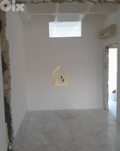Office for rent in Jdeideh RC110 مكتب للإيجار في الجديدة