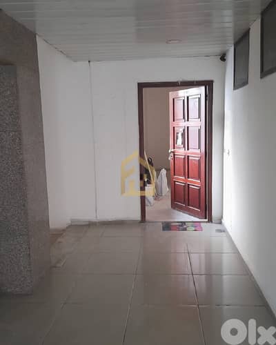 Office for rent in Jdeideh RC110 مكتب للإيجار في الجديدة