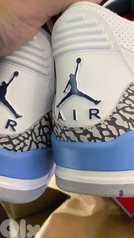 Air Jordan 3 "Valour Blue/UNC" (2020) 2