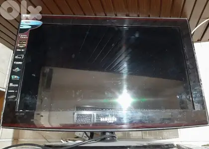 للبيع تلفزيون 1080P Sumsang 32"Design Cristal Full HD = 50.000 Sold