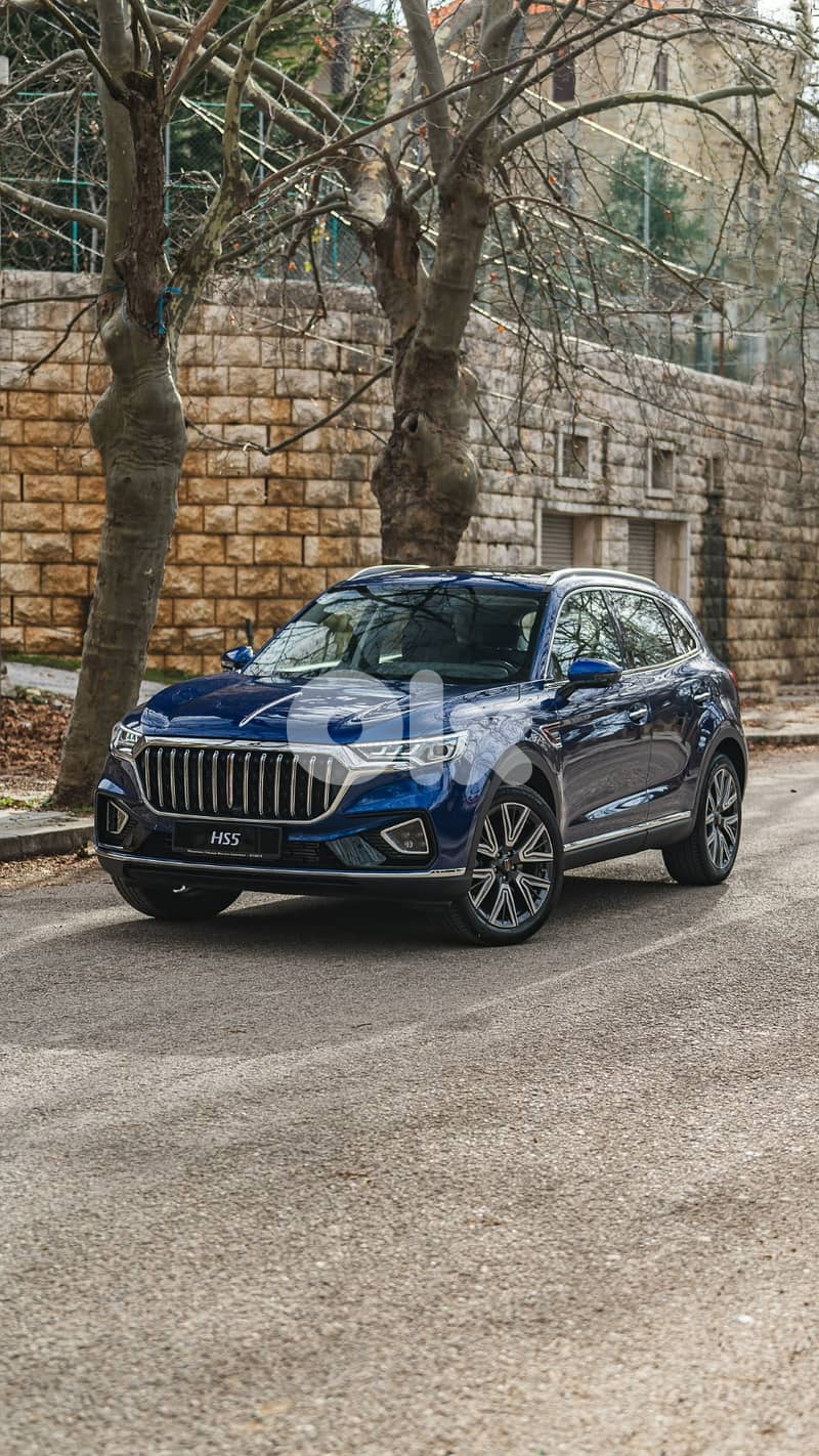 CAR RENT HONGQI HS5 2024 SUV 0