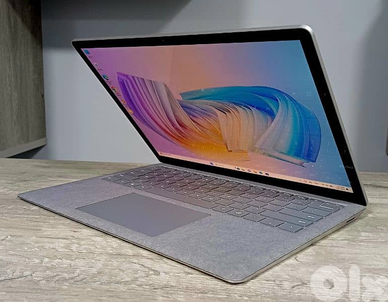 Microsoft laptop Surface - touch 2k - gen 10 core i5 super slim 2