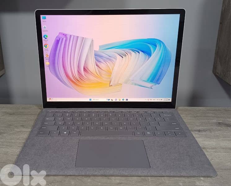 Microsoft laptop Surface - touch 2k - gen 10 core i5 super slim 4