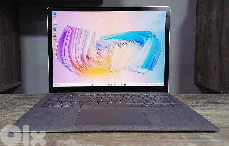 Microsoft laptop Surface - touch 2k - gen 10 core i5 super slim 12