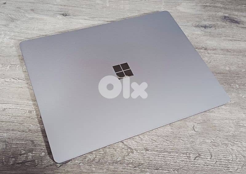 Microsoft laptop Surface - touch 2k - gen 10 core i5 super slim 14