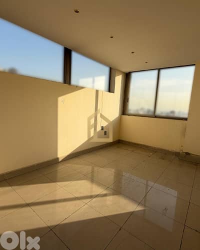 Apartment for sale in Mar Elias NY279 شقة للبيع في مار إلياس