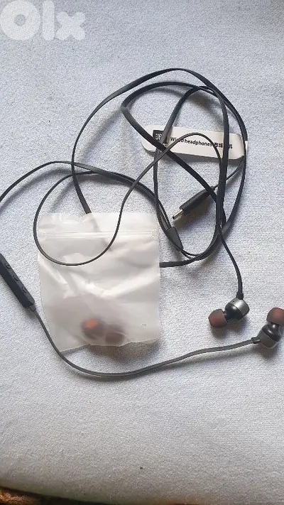 JBL EARPHONES amazing listening experience