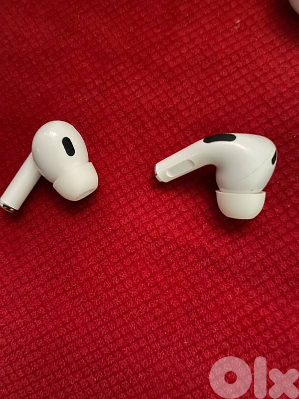 Apple AirPods Pro( 2nd generation ) New untouched 0
