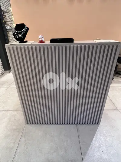 Desk with drawer and lock for shop - مكتب خشب