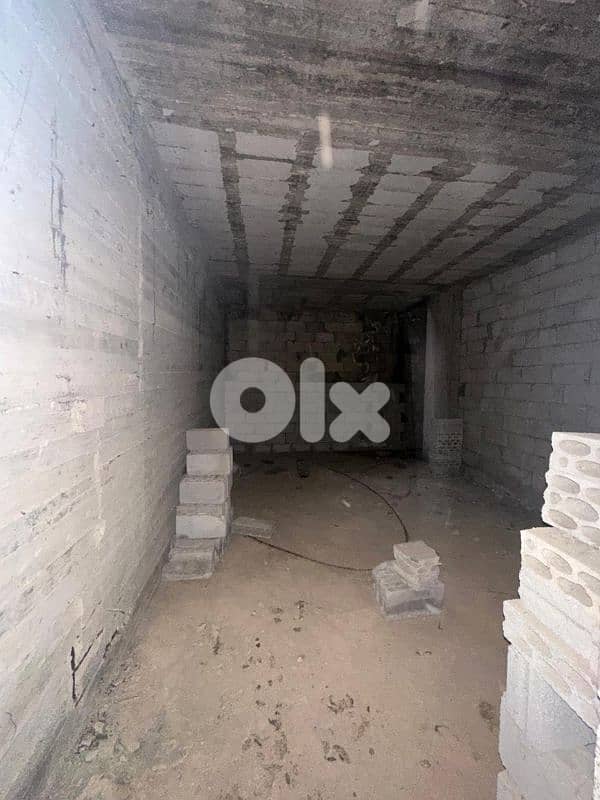 warehouse for sale in Ballouneh 0