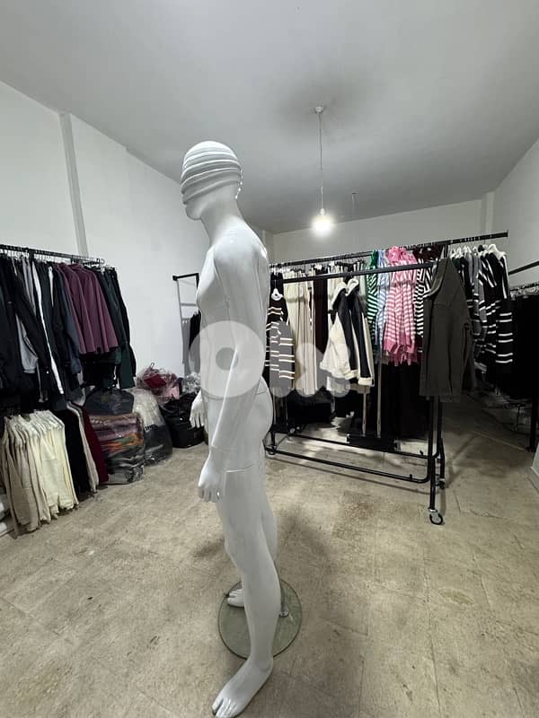men mannequins 160$ 0