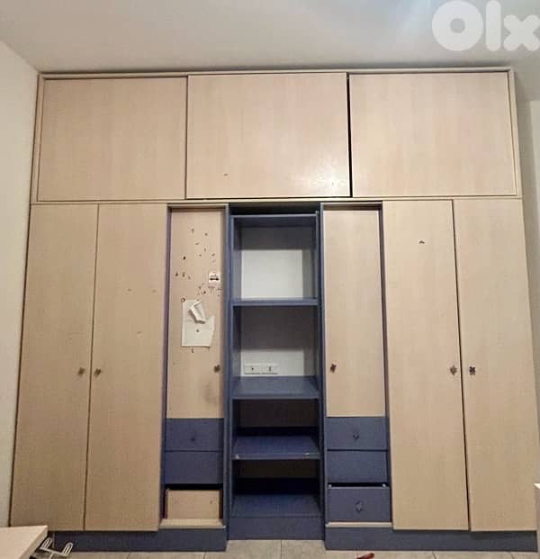 wooden bedroom closet- Good condition. 0