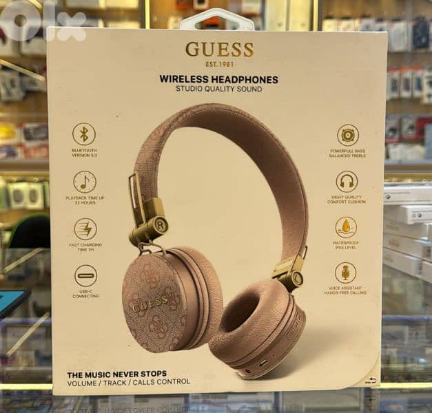 Guess Wireless Headphones leather with metal logo pink 0