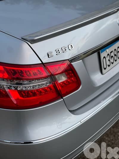 Mercedes-Benz E-Class 2012