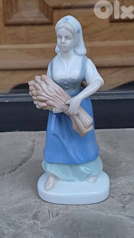 antique 0