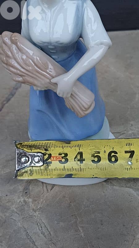 antique 8