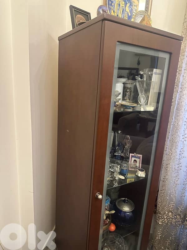 cabinet 1