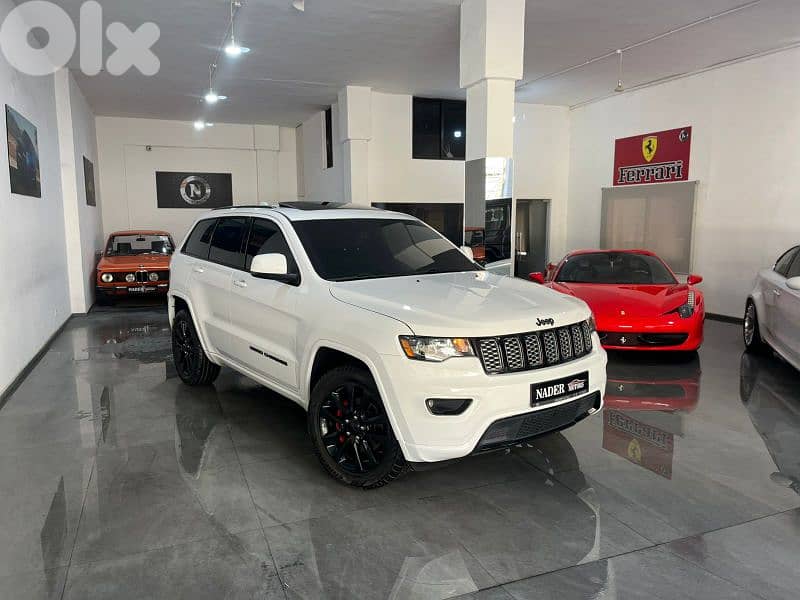 Jeep Grand Cherokee Altitude V6 2018 0