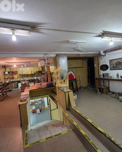 Shop for sale in Achrafieh EA269 محل تجاري  للبيع في الأشرفية