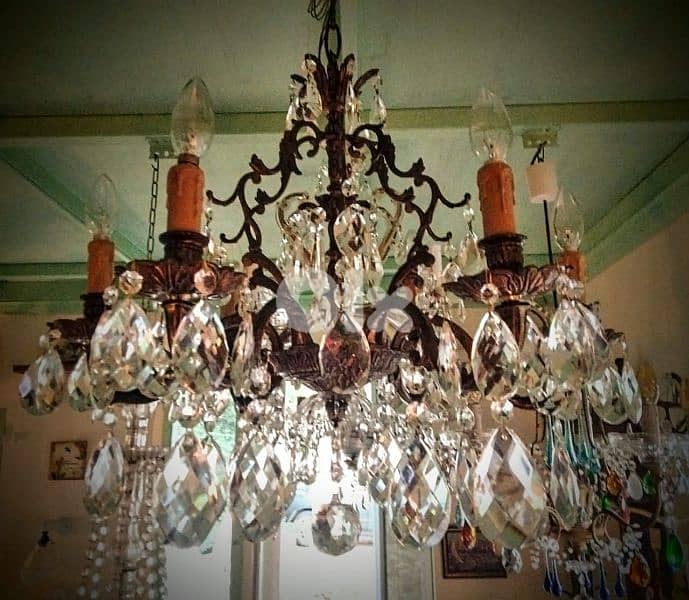 Chandelier 0