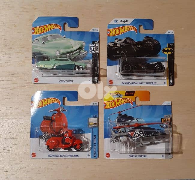 Hot Wheels (2024) diecast car model 1;64 6