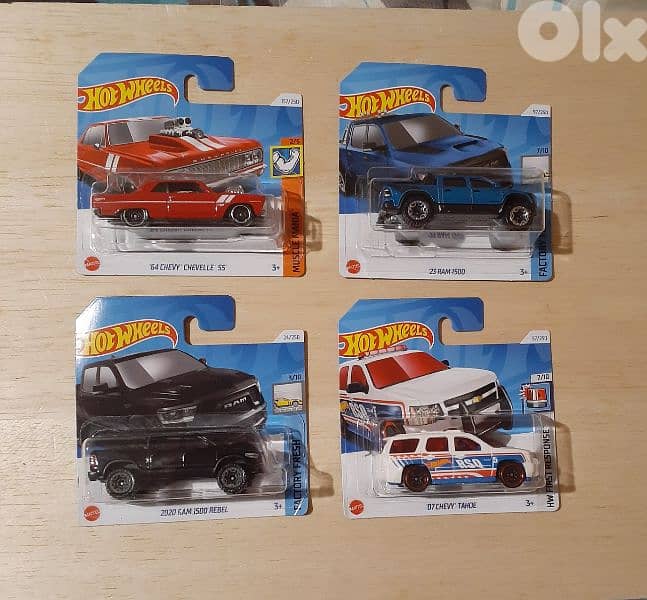 Hot Wheels (2024) diecast car model 1;64 13