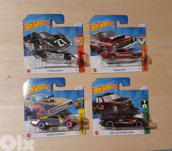 Hot Wheels (2024) diecast car model 1;64 17