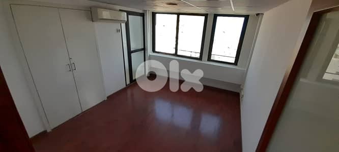 SPACIOUS OFFICE FOR RENT IN ACHRAFIEH PRIME | 320SQ | ACR-383 SPACIOUS OFFICE FOR RENT IN ACHRAFIEH PRIME | 320SQ | ACR-383