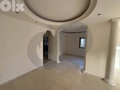 شقة فخمة لقطة, تصميم رائع بموقع مميز ضم والفرز REF#TI131189