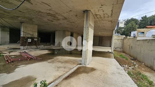 RWB560EA - Core and shell showroom for rent in Kfarhbab