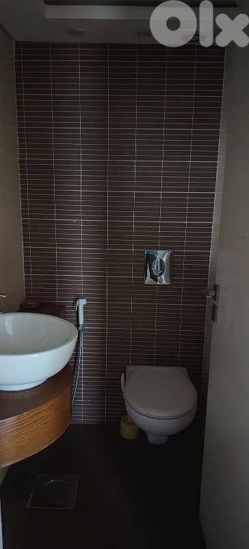 PERFECT DEAL! can be furnished or unfurnished