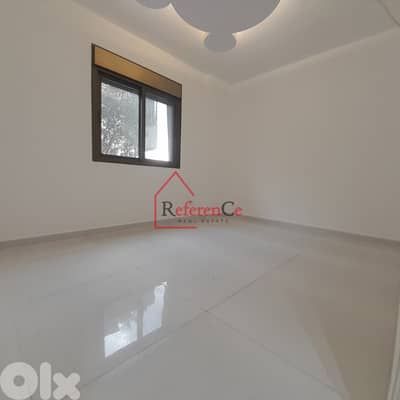 Apartment with terrace in Biaqout شقة مع تراس في بياقوت