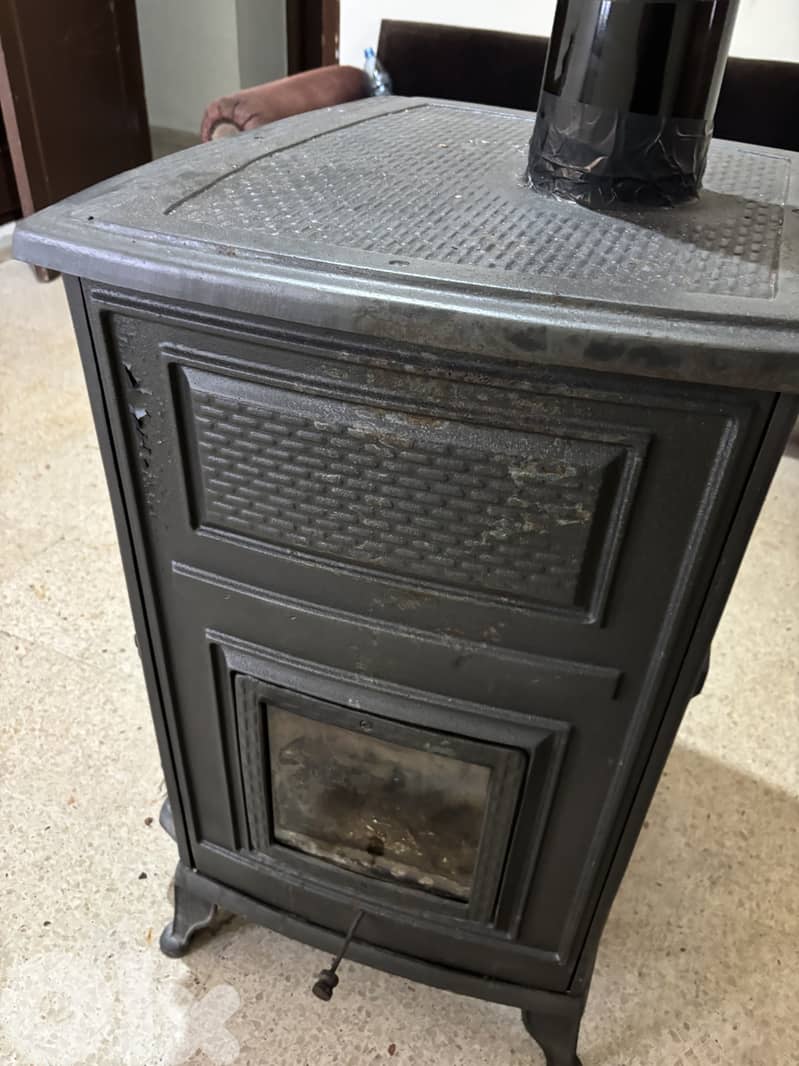 Wood Font fireplace 3