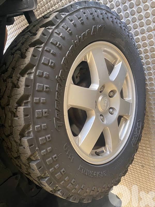 4 wheels for jeep 0