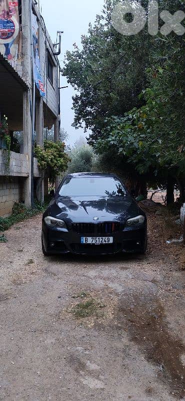 BMW 5-Series 2011