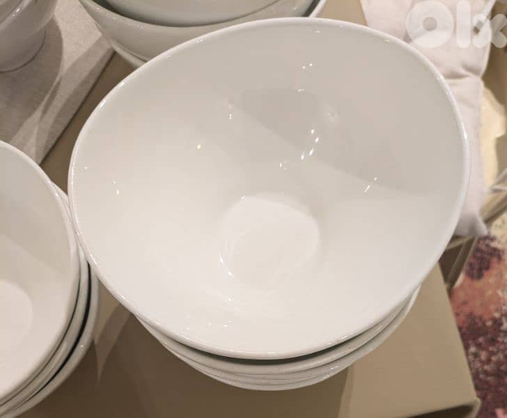 White kitchen Bowl / Jout Bid 0