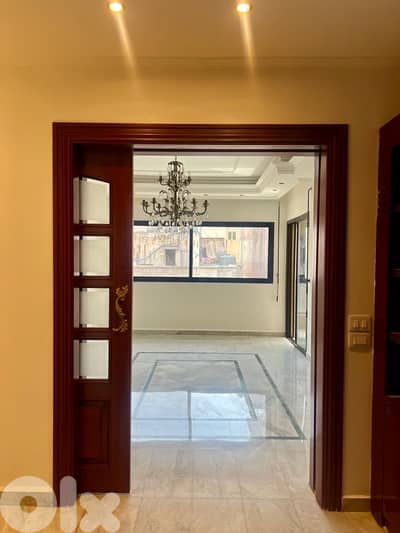 Stylish renovated appartment in the heart of Beirut