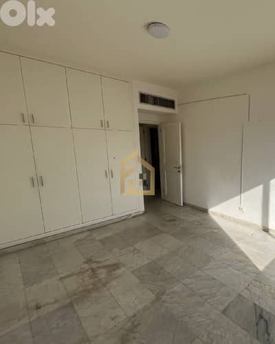 Apartment for rent in Hamra MJ40 شقة  للإيجار في   الحمرا
