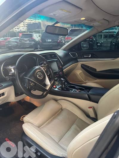 Nissan Maxima 2018
