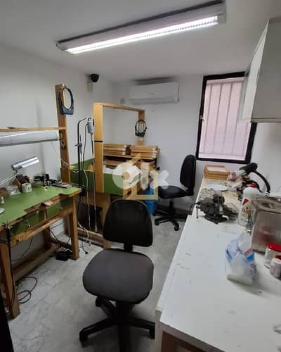 Showroom for sale in Dekwaneh DW30 معرض للبيع في  الدكوانة
