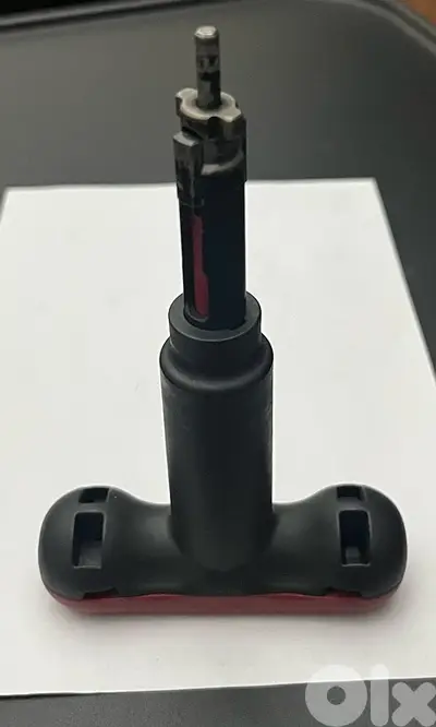 Audi A4 S4, B6, B7 cabriolet rooftop key tool emergency