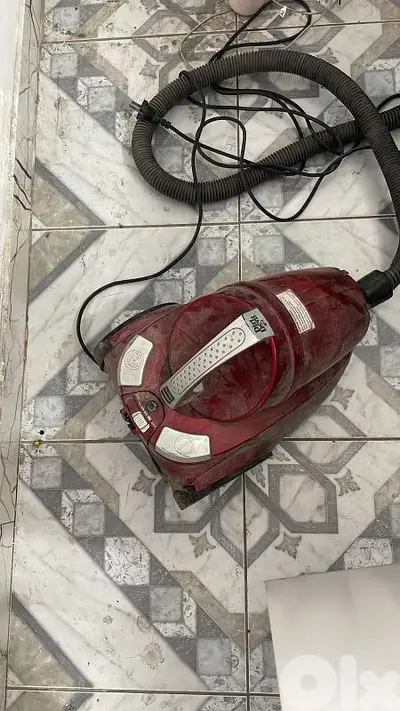 مكنسة كهربائية للبيع