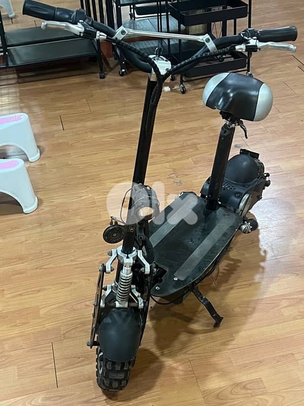Electric scooter used 0