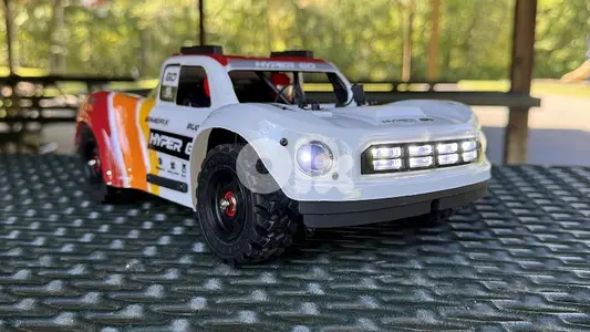 RC Desert Truck with Gyro