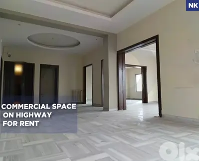 Commercial space - Elevator - Parking spot REF#NK131287 !