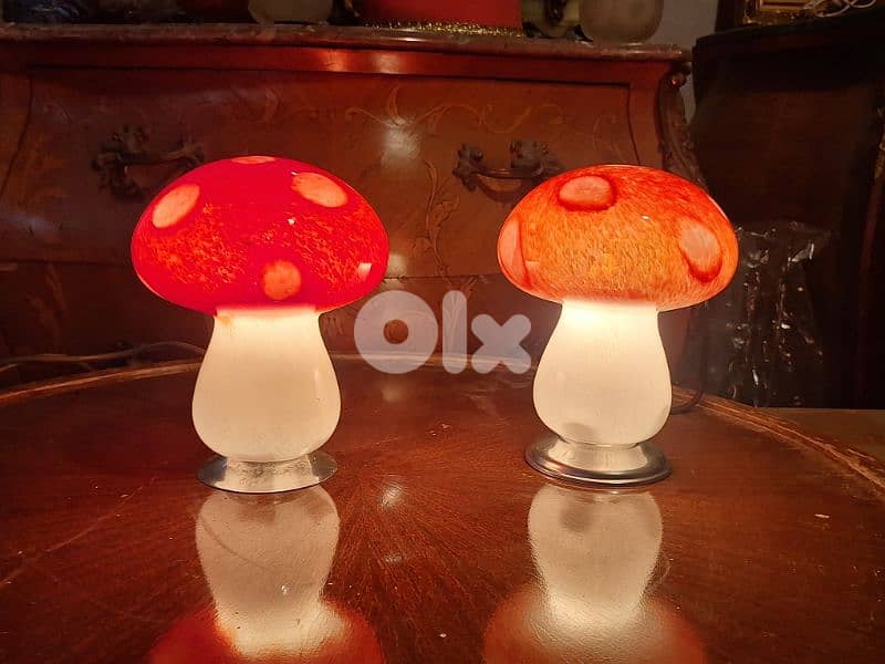 pair of murano mushroom shaped italian lamps 0