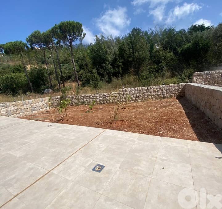 Apartment for Sale – Baabdat 0